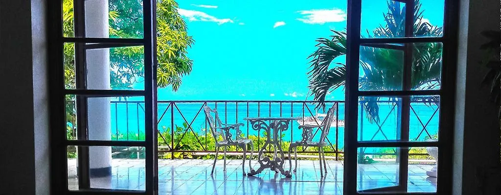 **  Silver Seas Hotel Ocho Ríos Jamaica